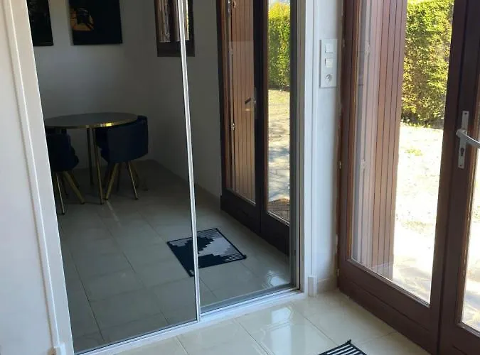 Vue Du Gar Apartamento Salechan