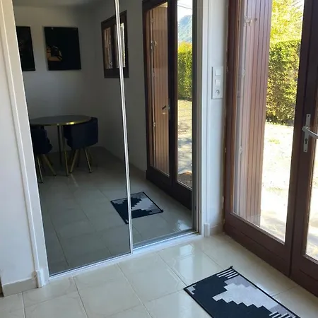 Vue Du Gar Apartment Salechan